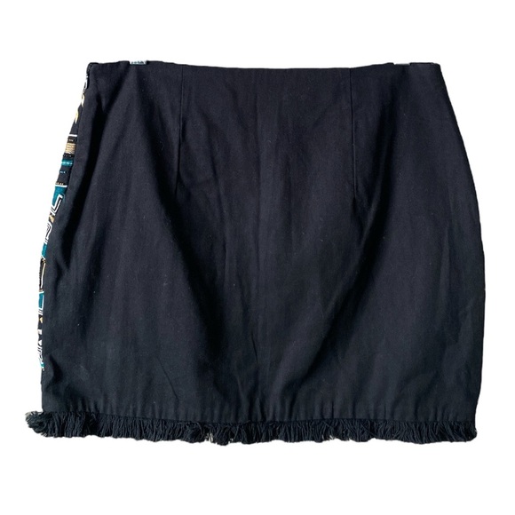 H&M Bloggers favorite Embroidered Beaded Fringe Mini Skirt Sz 10 Geometric Boho - Picture 6 of 11